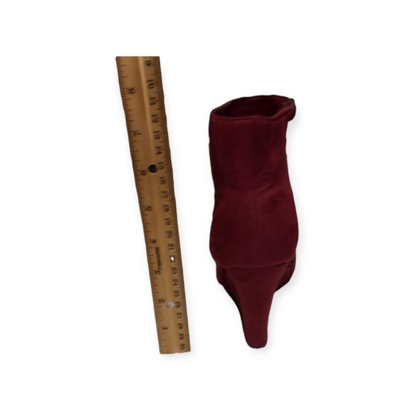 Rue 21 Burgundy Faux Suede Side Zipped Ankle Heeled Wedges Booties Size 8.5 - Picture 6 of 7